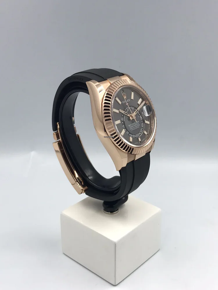 Rolex Sky-Dweller box and papers 2021